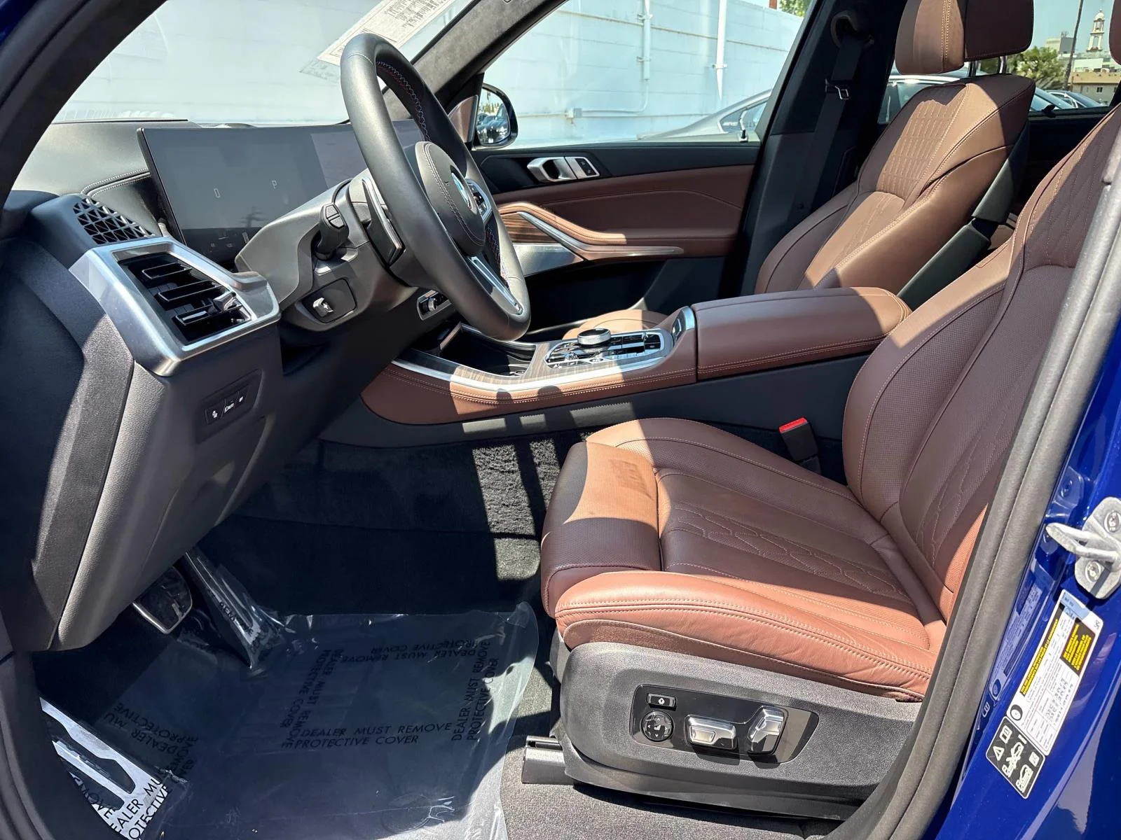 2025 BMW X5 M60i - Photo 17