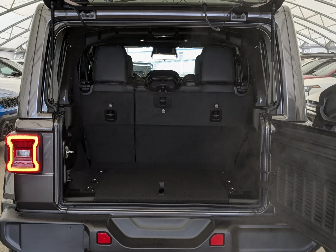 New 2026 Grey Jeep Sahara - - 4x4 - McKinley Leather - Body-Color Top - Power Seats - Remote Start & More! image 26