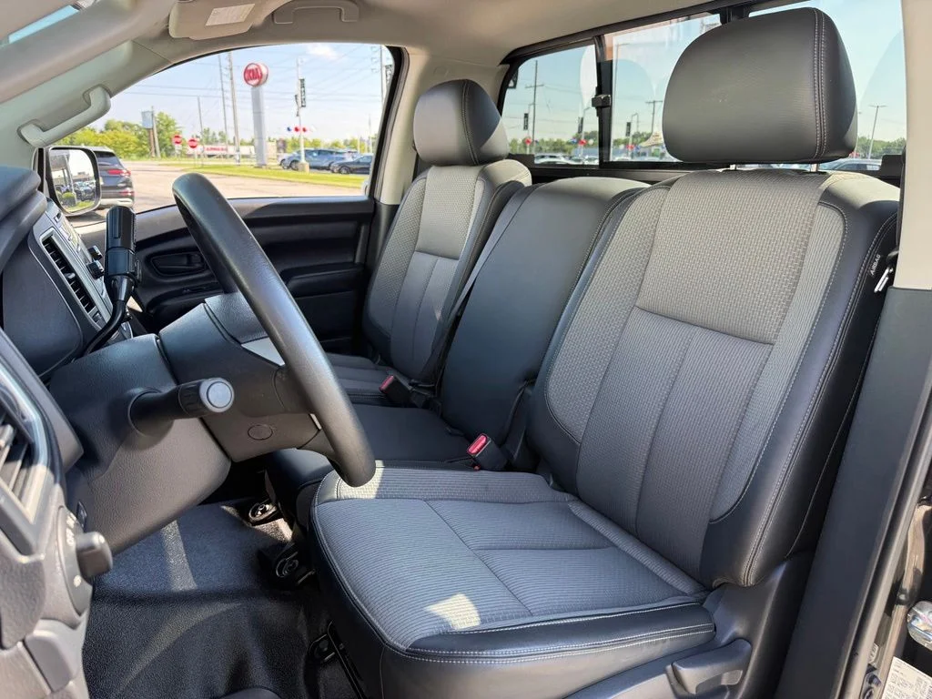 Used 2018 Black Nissan S image 13