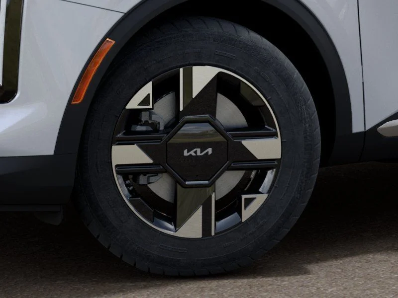 New 2026 Glacial White Pearl Kia LX image 8