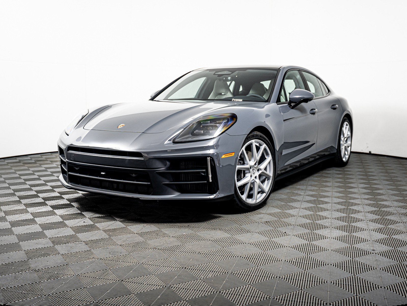 2026 Porsche Panamera