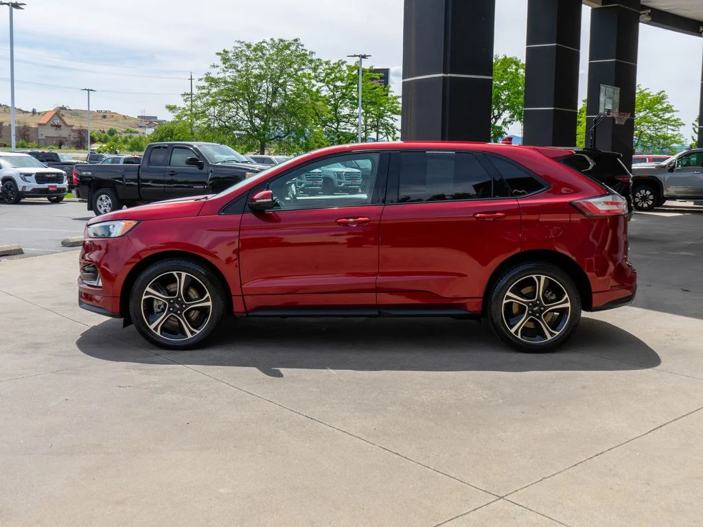Used 2019 Red Ford ST image 4