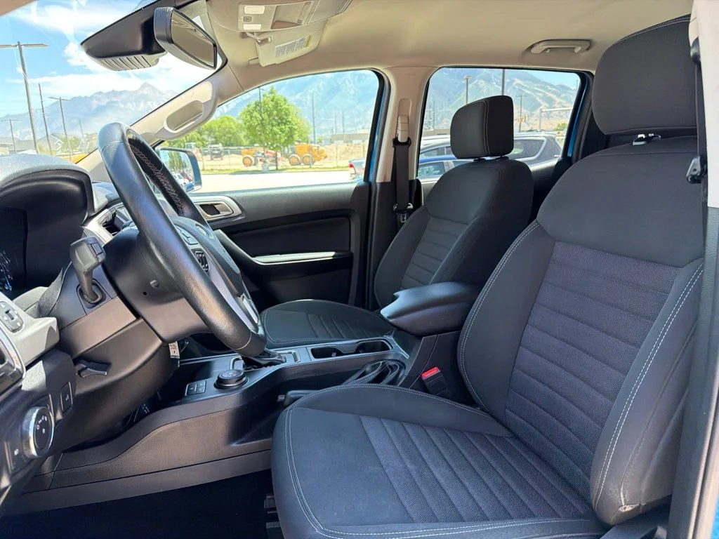 Used 2021 Blue Ford XLT image 9