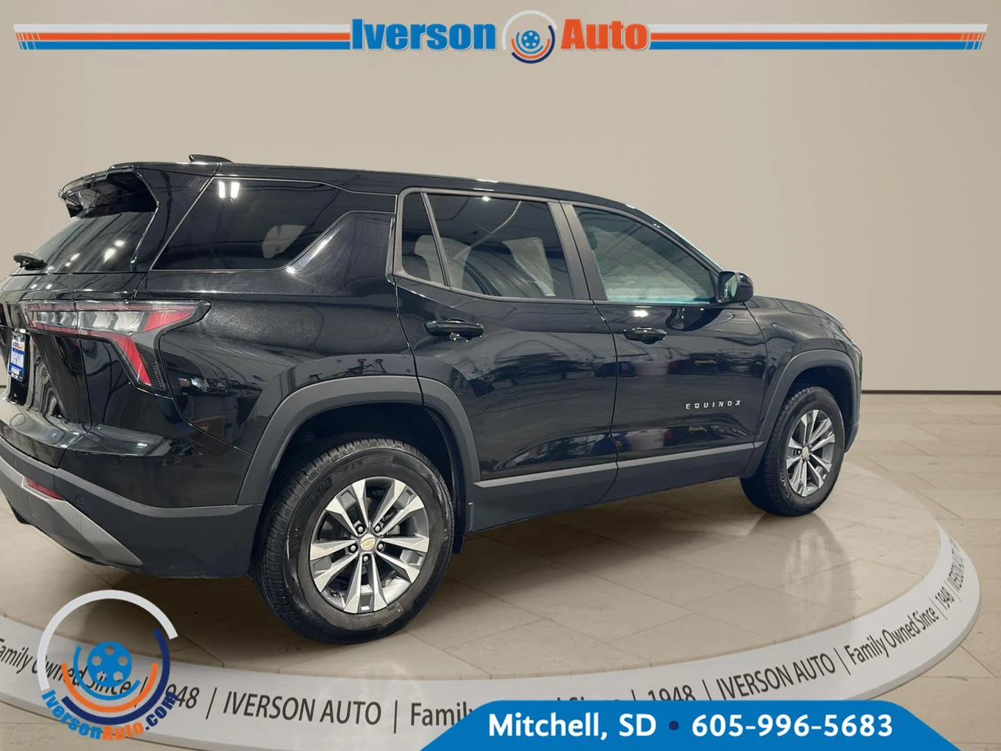 Used 2026 Mosaic Black Metallic Chevrolet AWD LT image 7