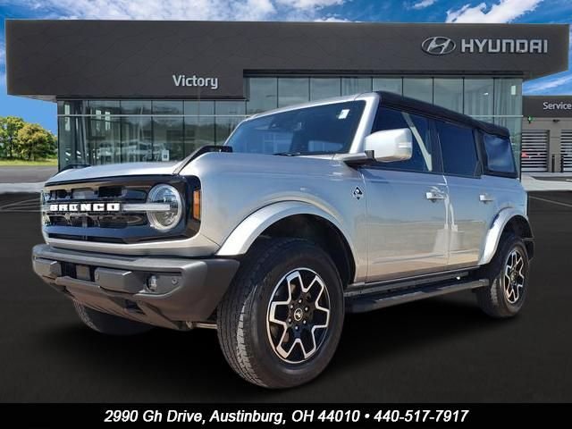 2023 Ford Bronco Outer Banks 4x4's photo