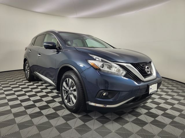 Used 2015 Blue Nissan SL image 7