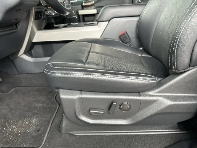 Used 2022 Blue Ford Lariat image 13