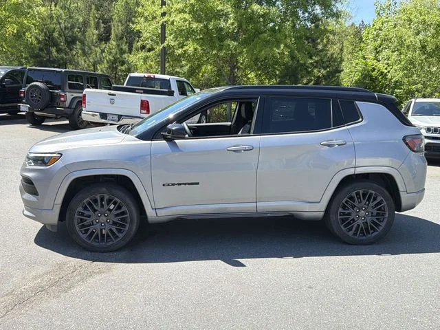 Used 2023 Silver Jeep High Altitude image 10