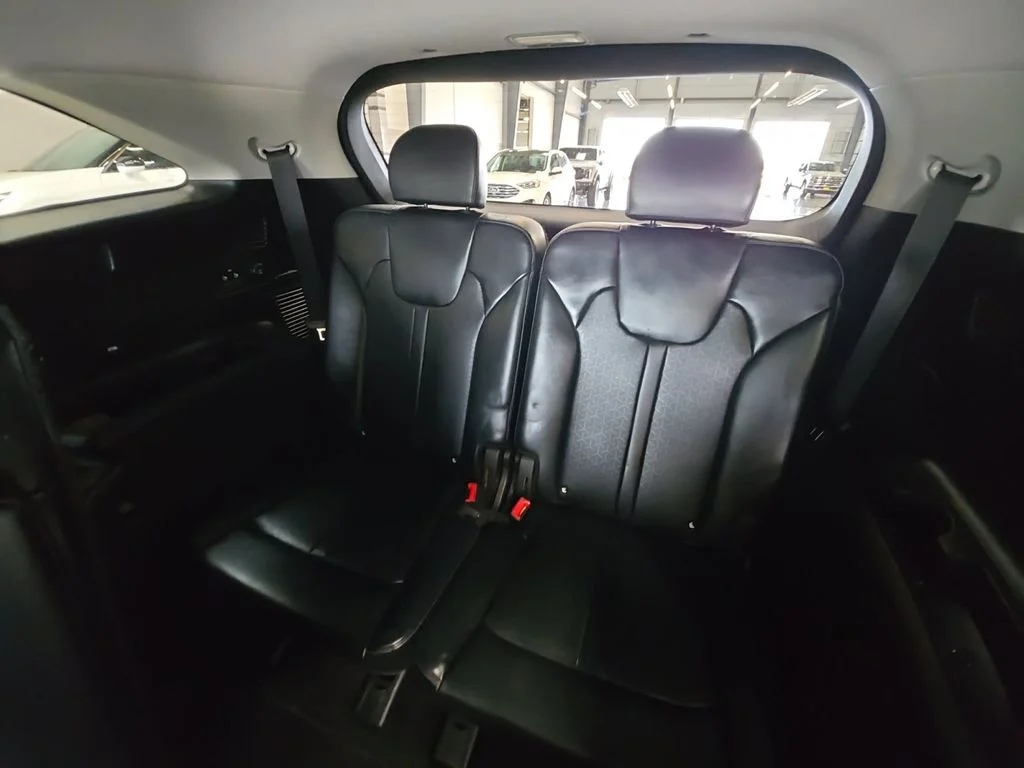 Used 2021 Blue Kia S image 13
