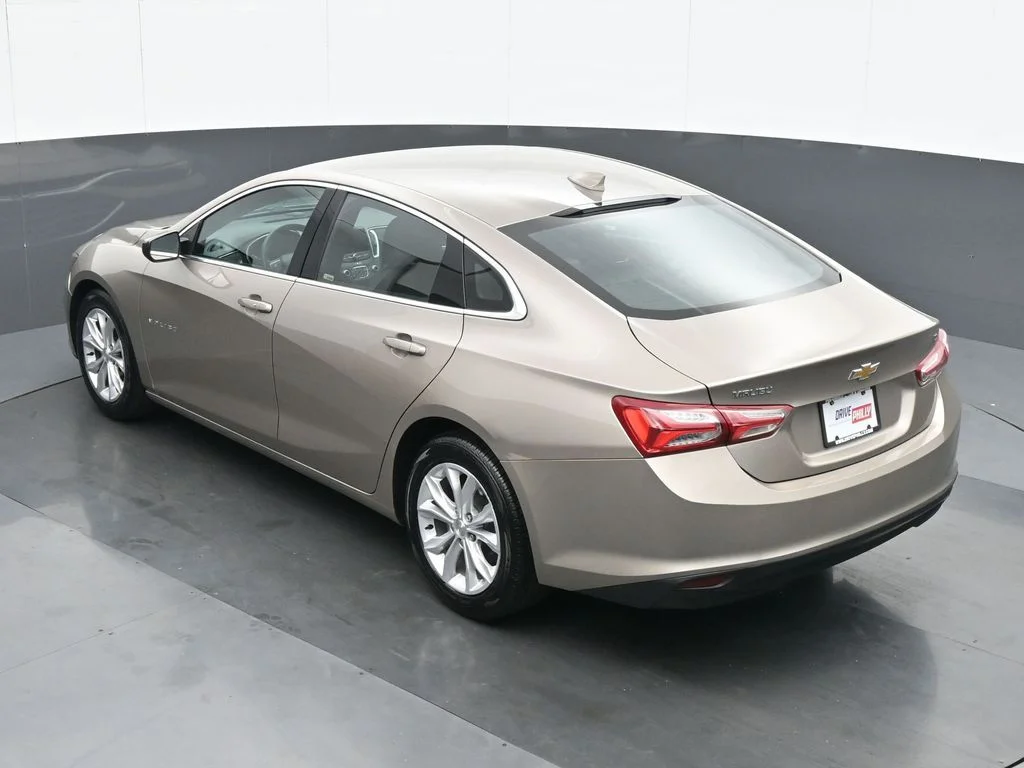 Used 2022 Gray Chevrolet LT image 19