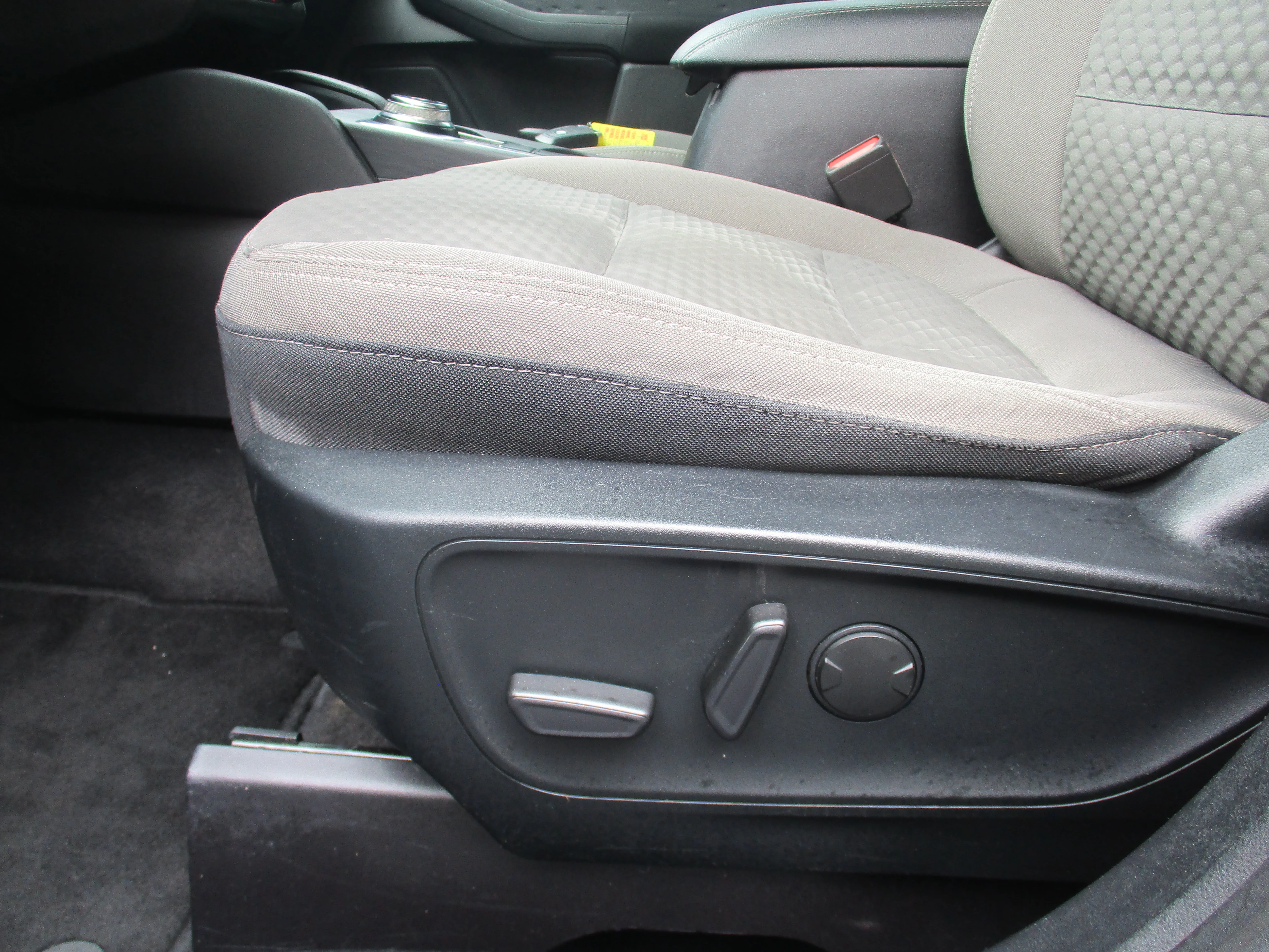 Used 2020 Dark Persian Green Metallic Ford SE image 26