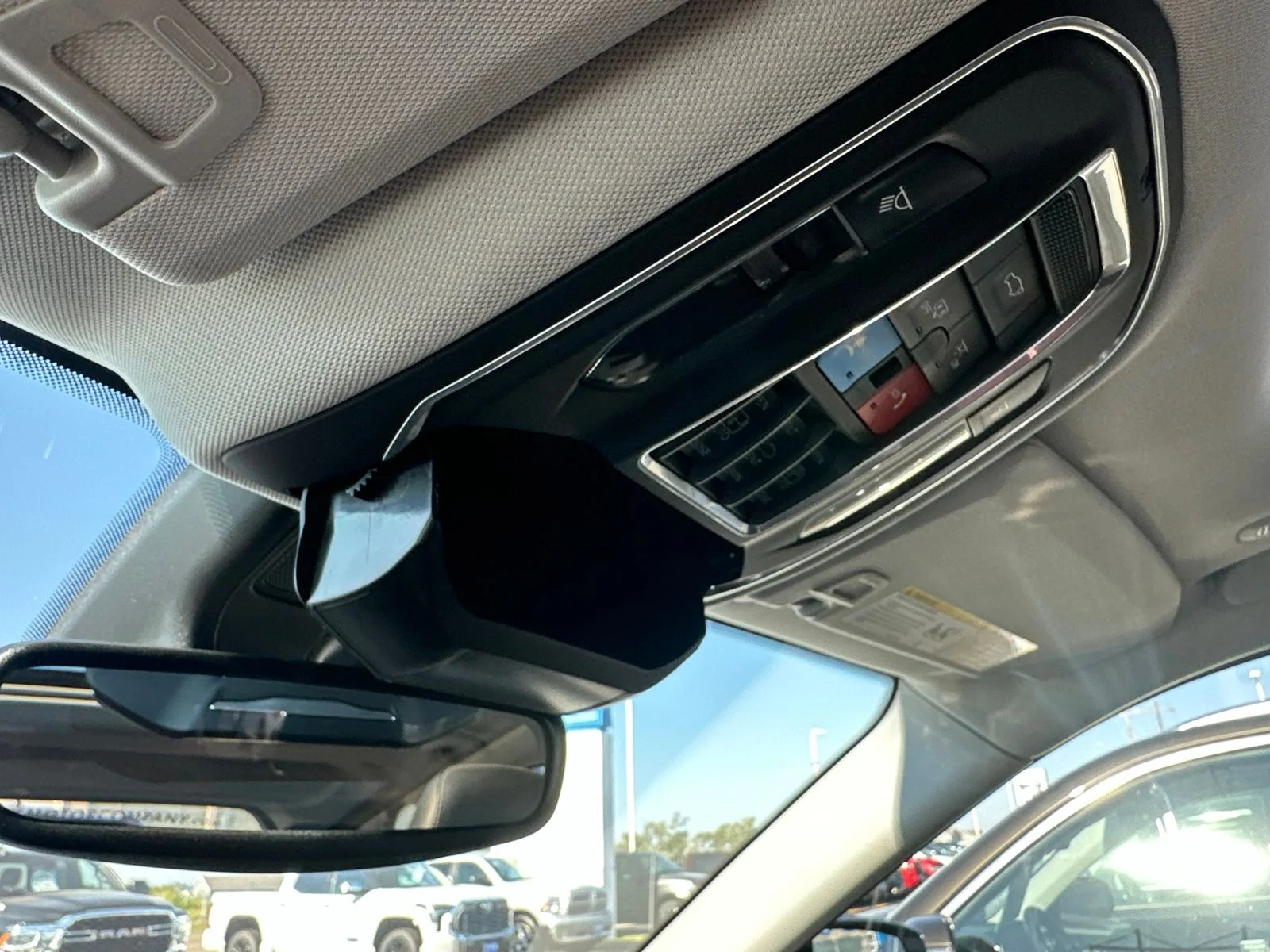 Used 2022 White Jeep 4xe image 78