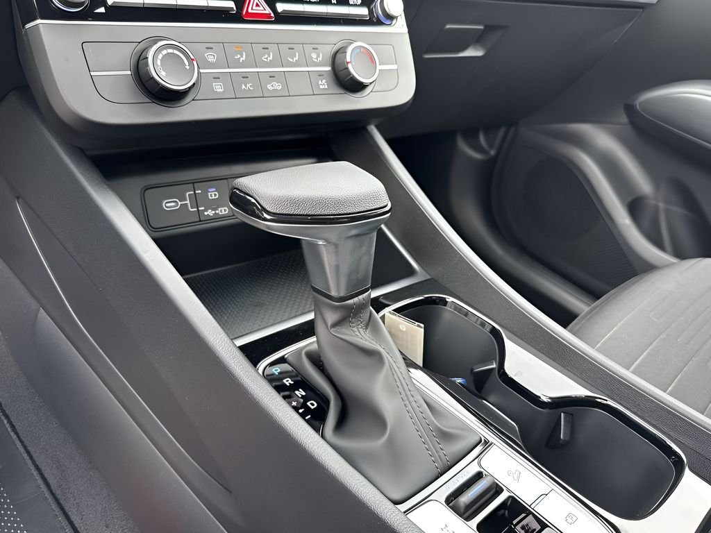 2025 Hyundai Santa Cruz SE - Photo 38