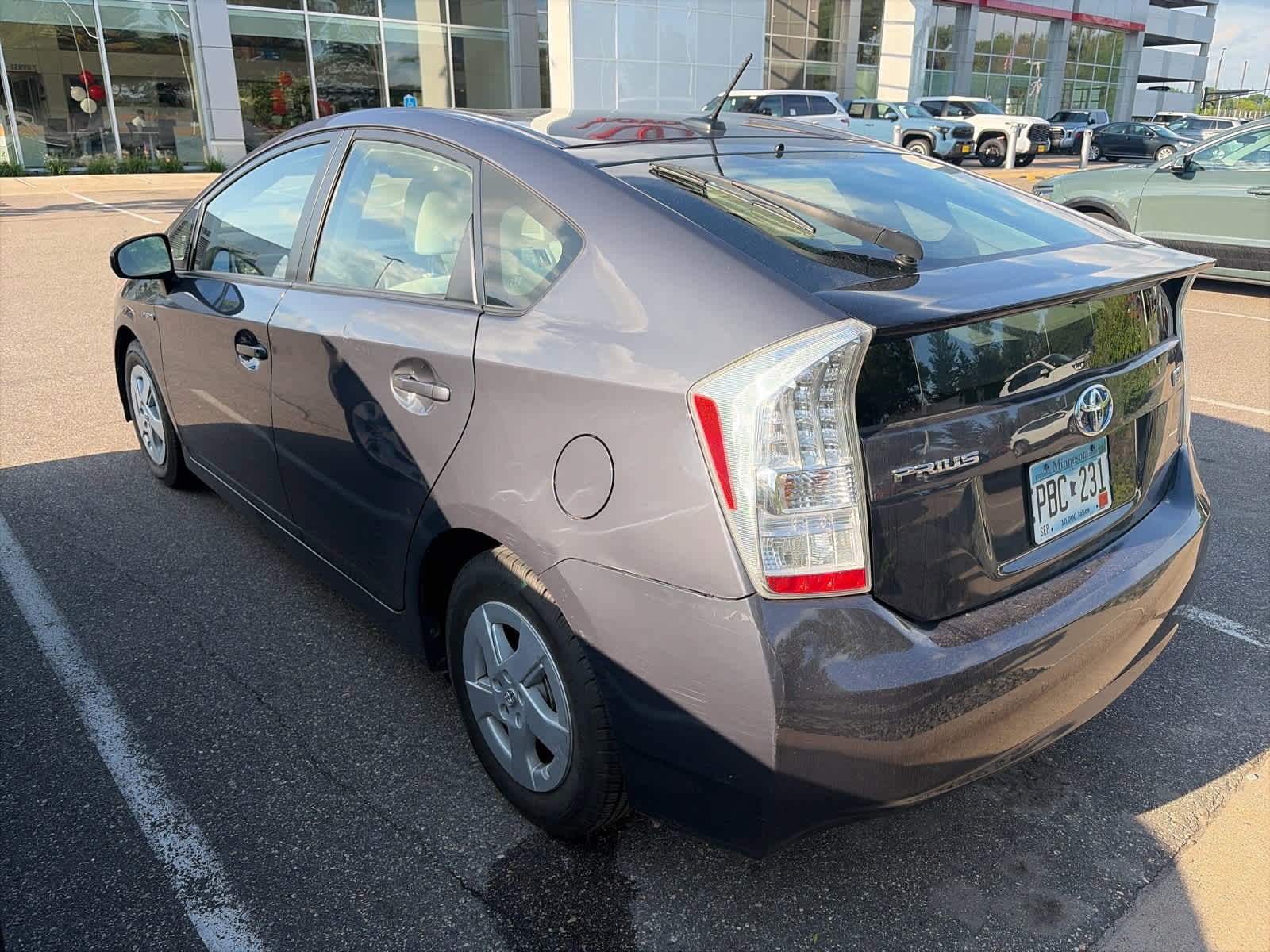Used 2011 Winter Gray Metallic Toyota II image 4
