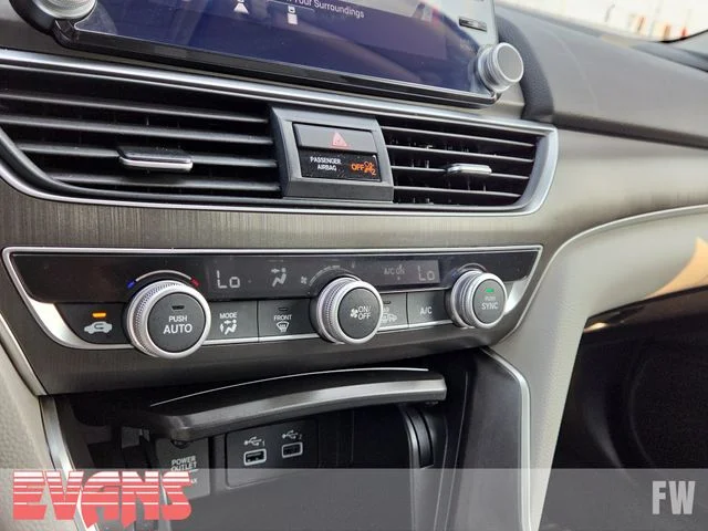 Used 2021 White Honda Base image 8