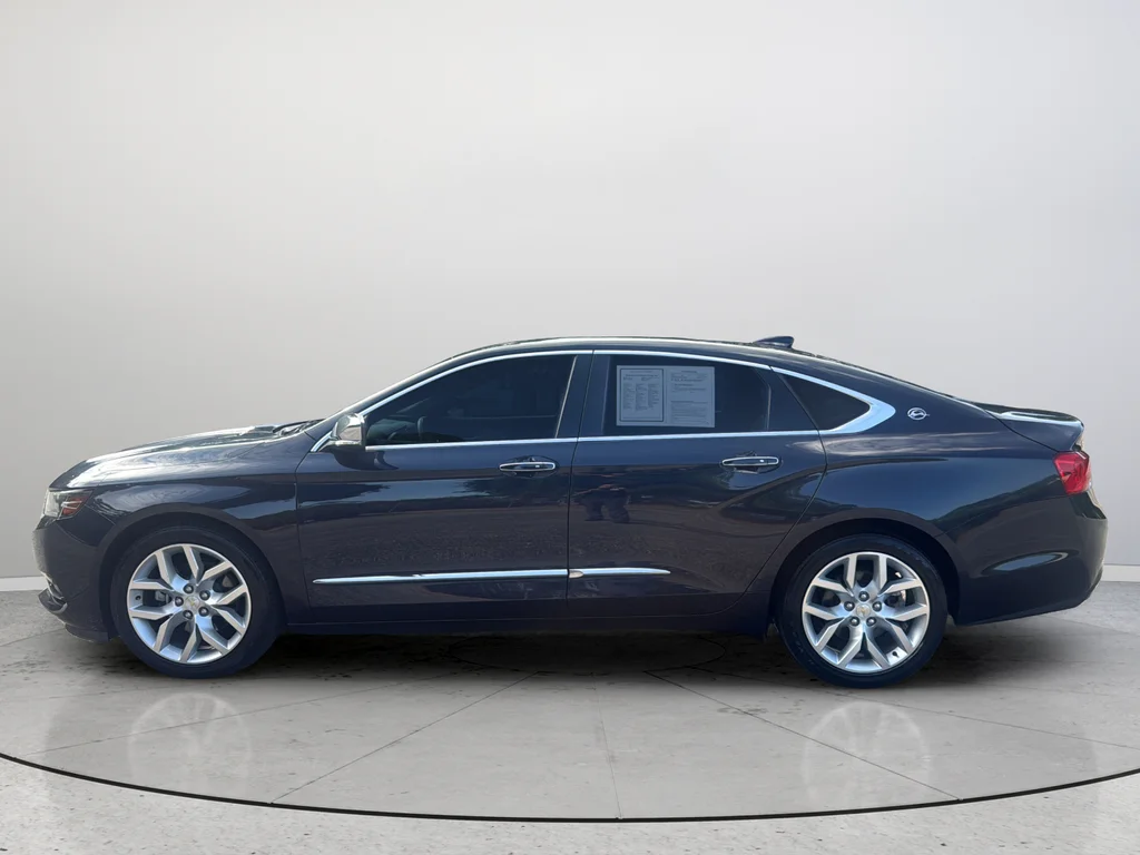 Used 2018 Blue Chevrolet Premier image 10