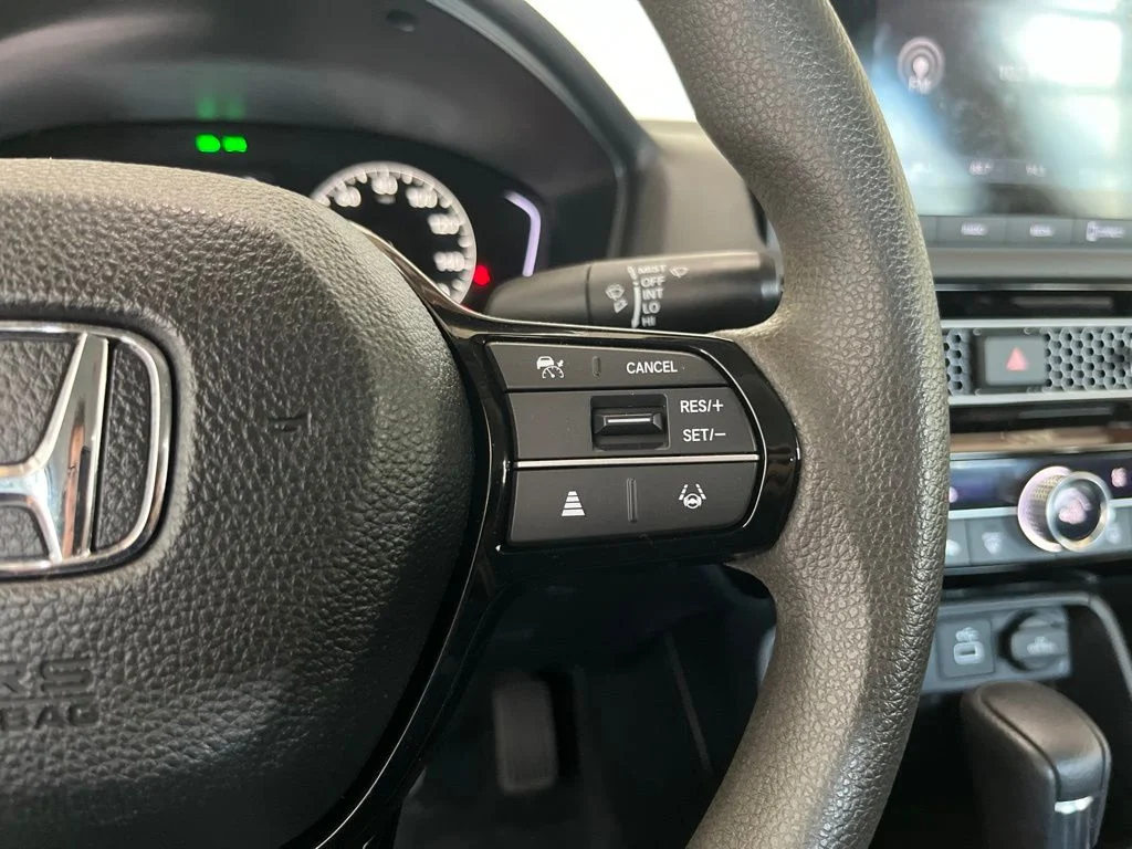 Used 2023 Red Honda LX image 7