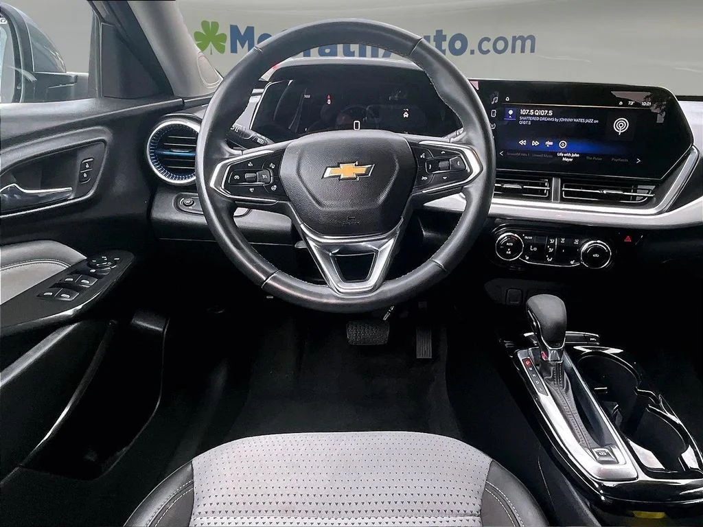 Used 2024 Gray Chevrolet LT image 10