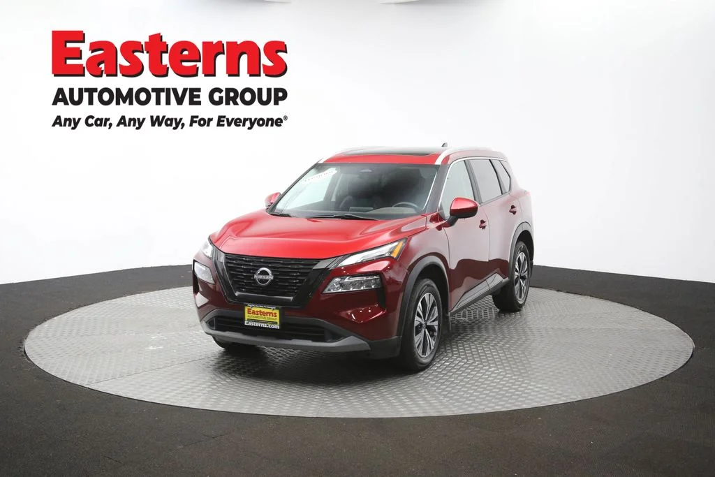 Used 2023 Red Nissan SV image 57