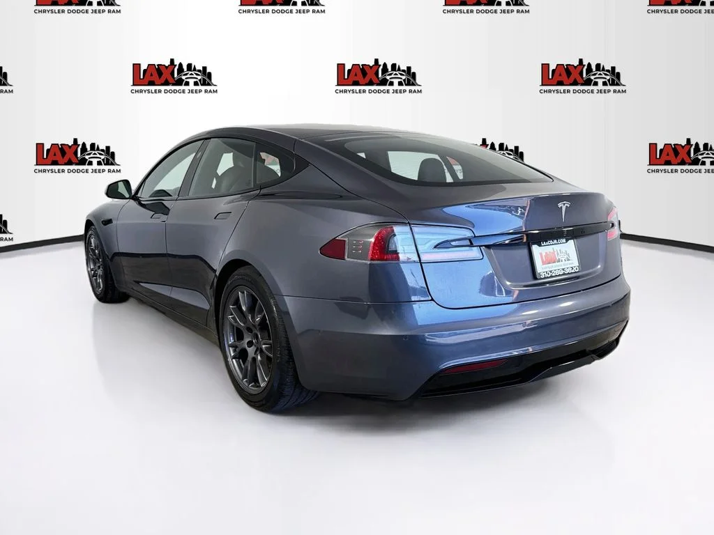 Used 2022 Gray Tesla Base image 5