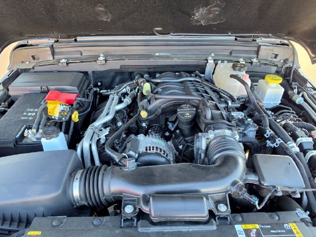 Used 2022 Gray Jeep Sport image 22