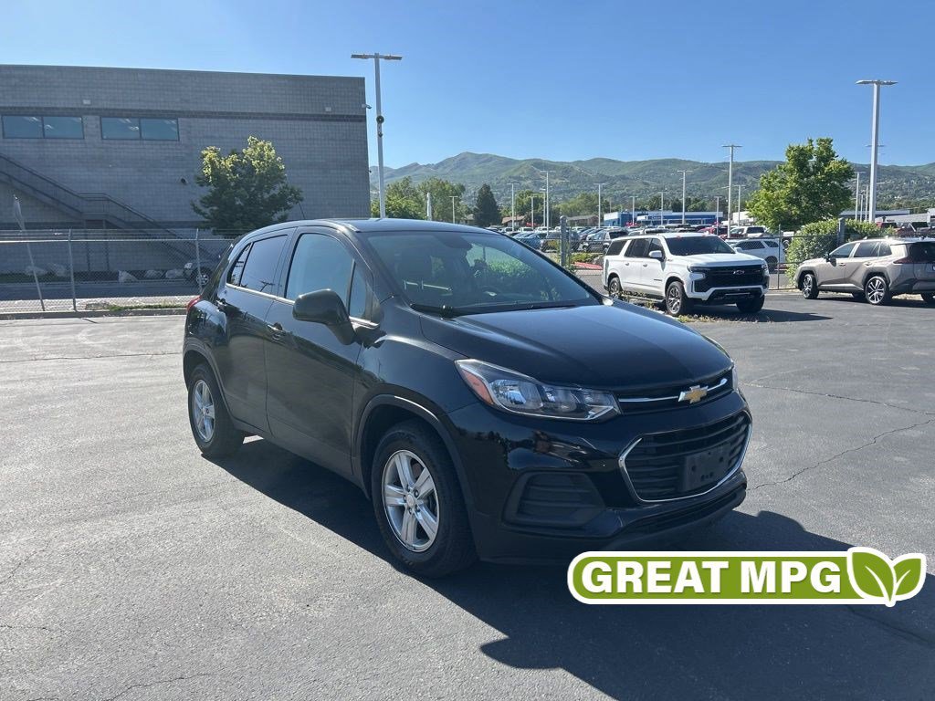 2019 Chevrolet Trax LS's photo