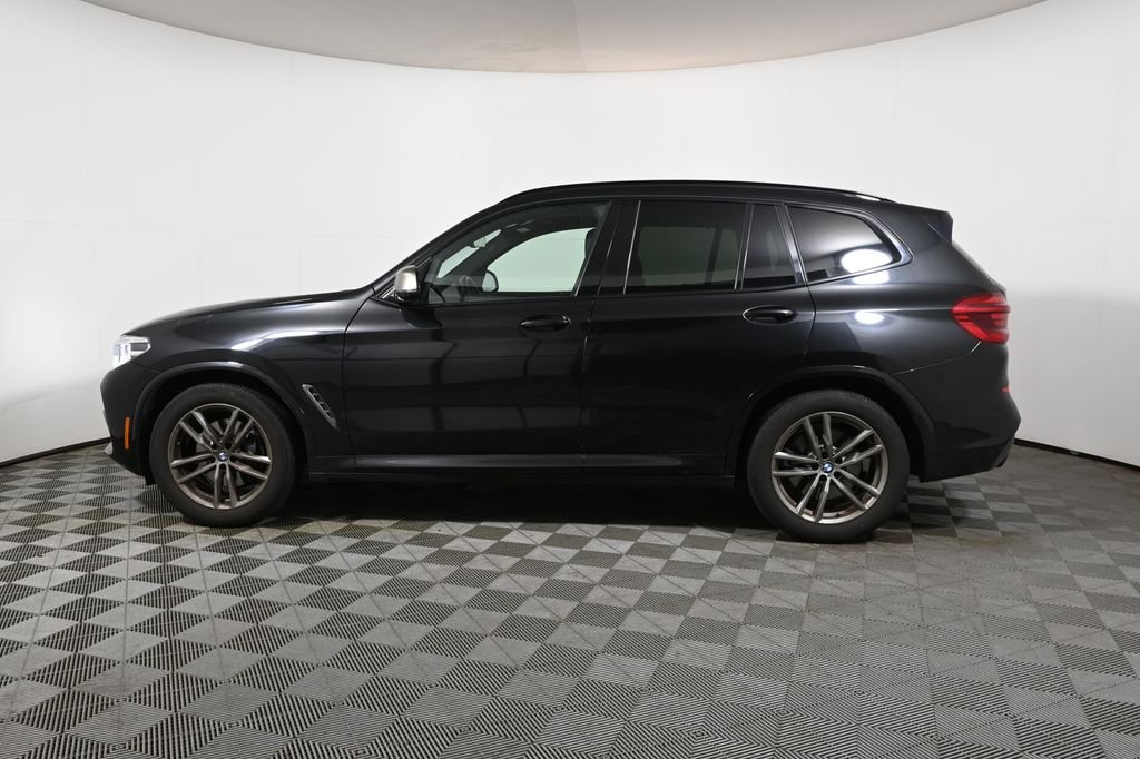 Used 2019 Black Sapphire Metallic BMW M40i image 2