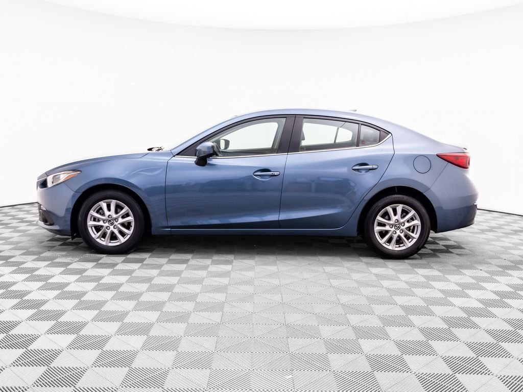 Used 2016 Blue Reflex Mica Mazda i Grand Touring image 2