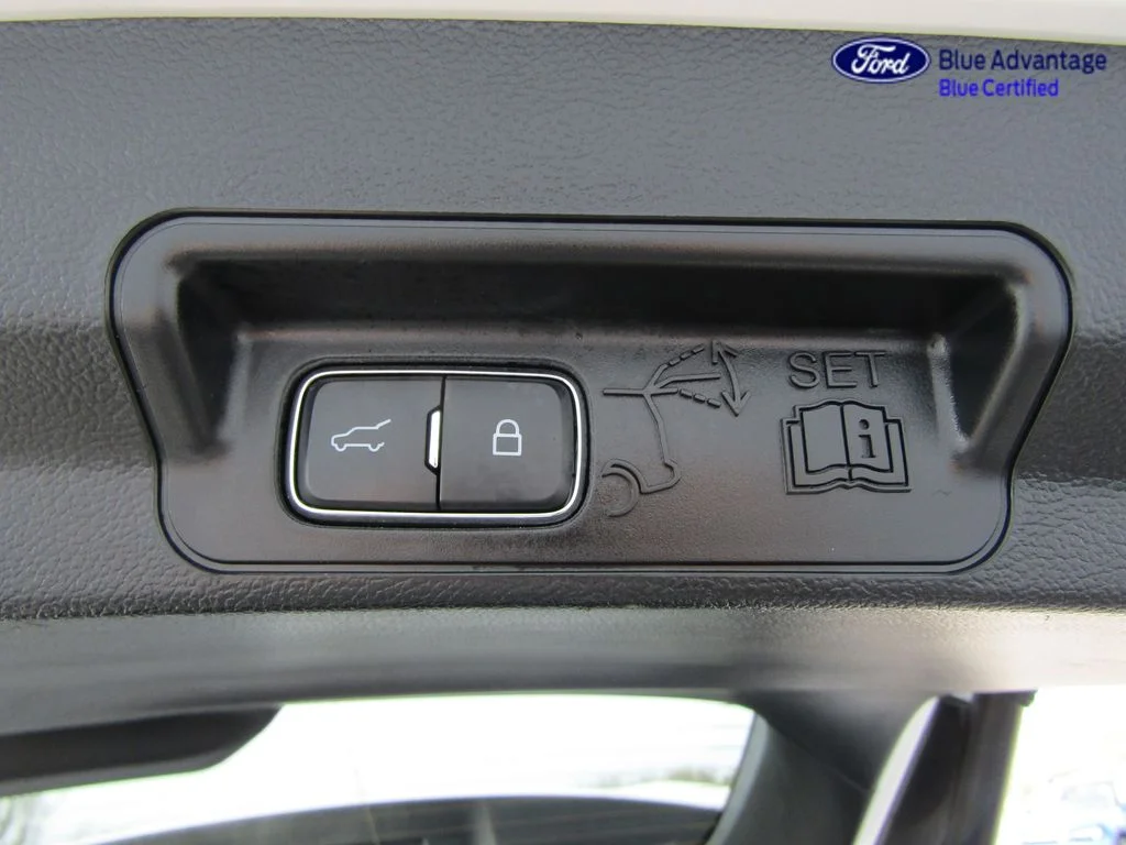 Certified Used 2023 Star White Ford XLT image 28