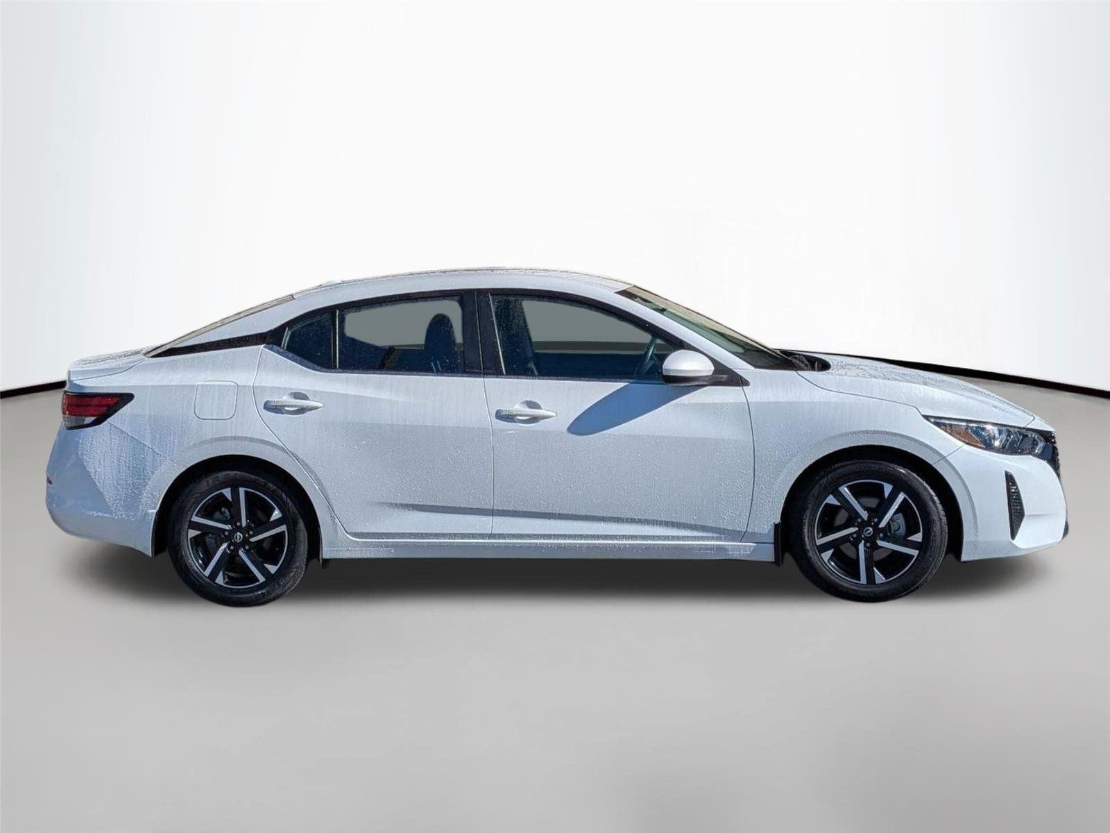 Used 2024 Aspen White Tricoat Nissan SV image 4