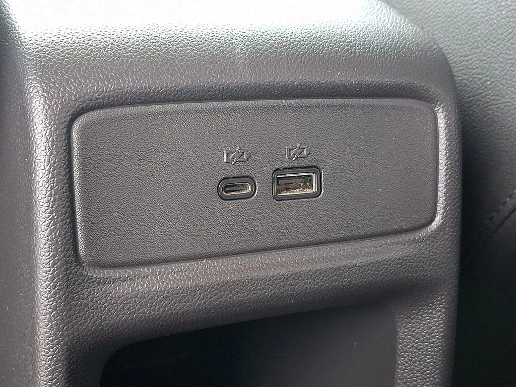 Used 2025 Yellow Chevrolet ACTIV image 11