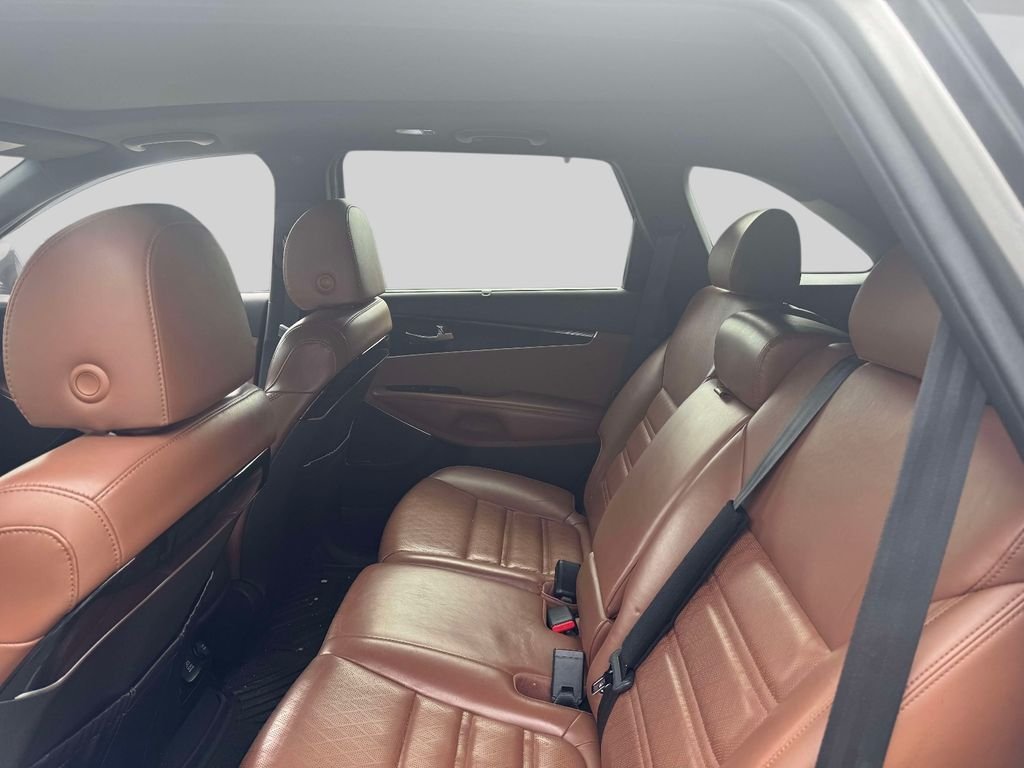 Used 2019 Silver Kia SX Limited image 11