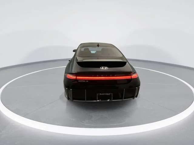 Used 2024 Black Hyundai SEL image 5