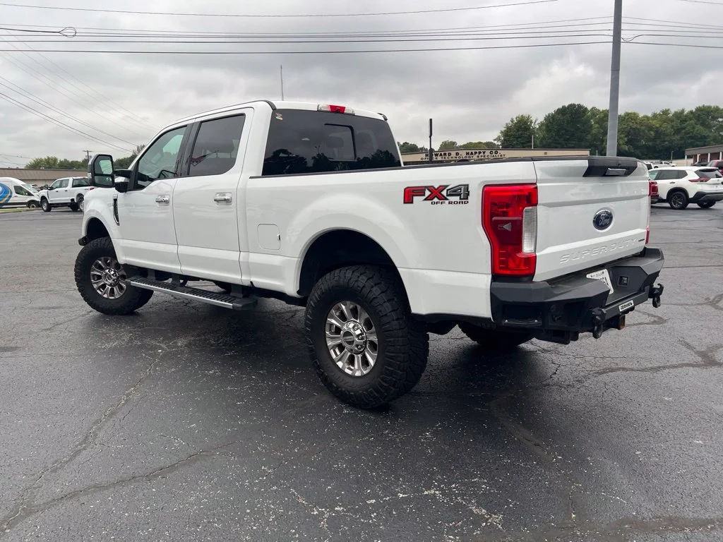 Used 2017 Oxford White Ford XLT image 5