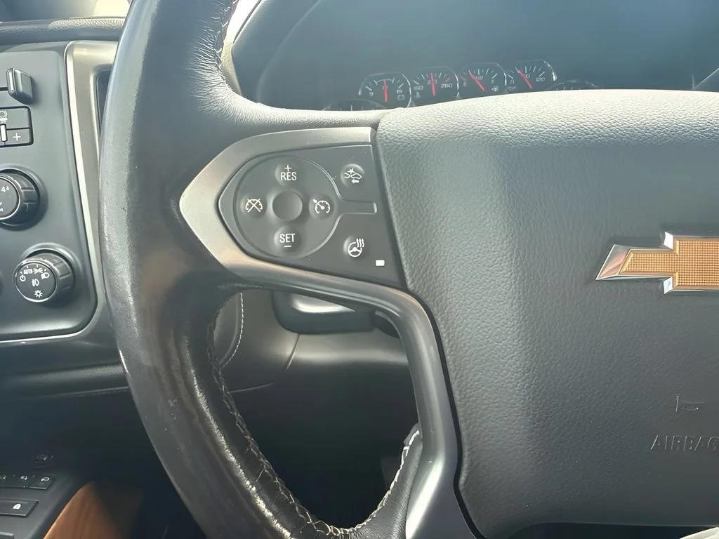 Used 2018 SUMMIT WHITE Chevrolet LTZ image 16