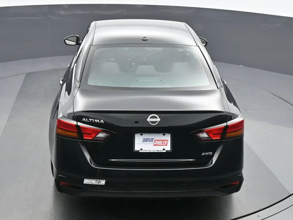 Used 2025 Black Nissan 2.5 SV image 20