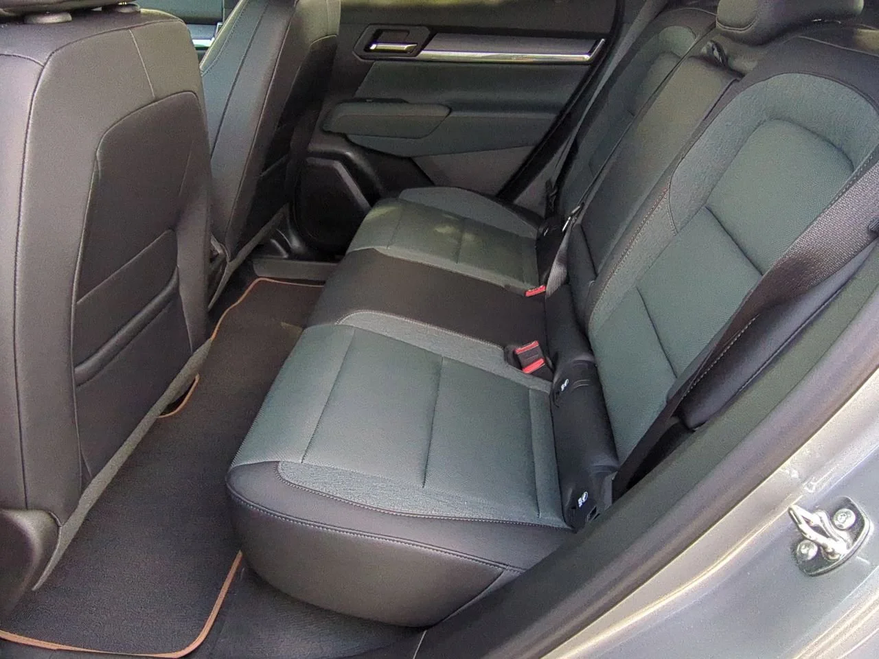 2026 GMC Terrain AT4 - Photo 24