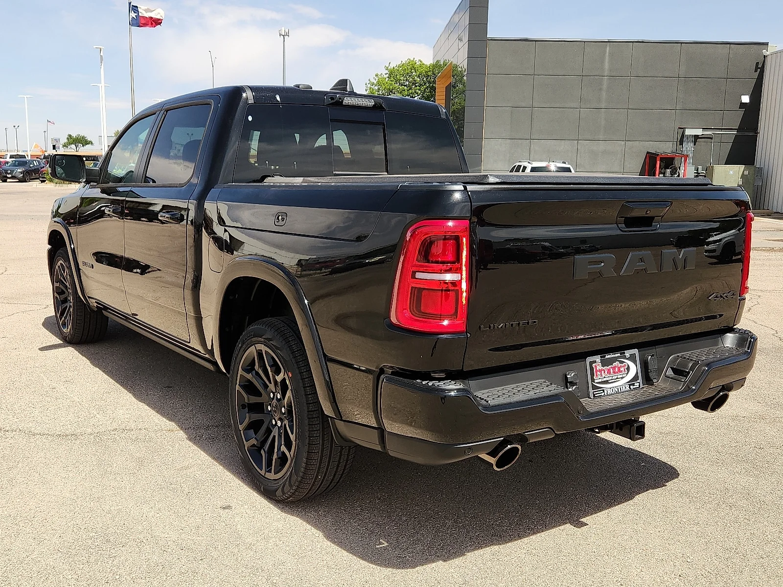 New 2026 Diamond Black Crystal Pearl-Coat  Paint Ram LIMITED CREW CAB 4X4 5