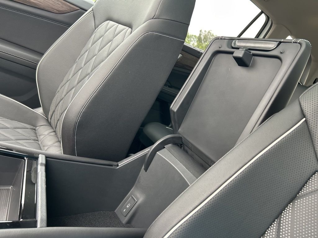 2026 Volkswagen Atlas SEL Premium R-Line - Photo 35