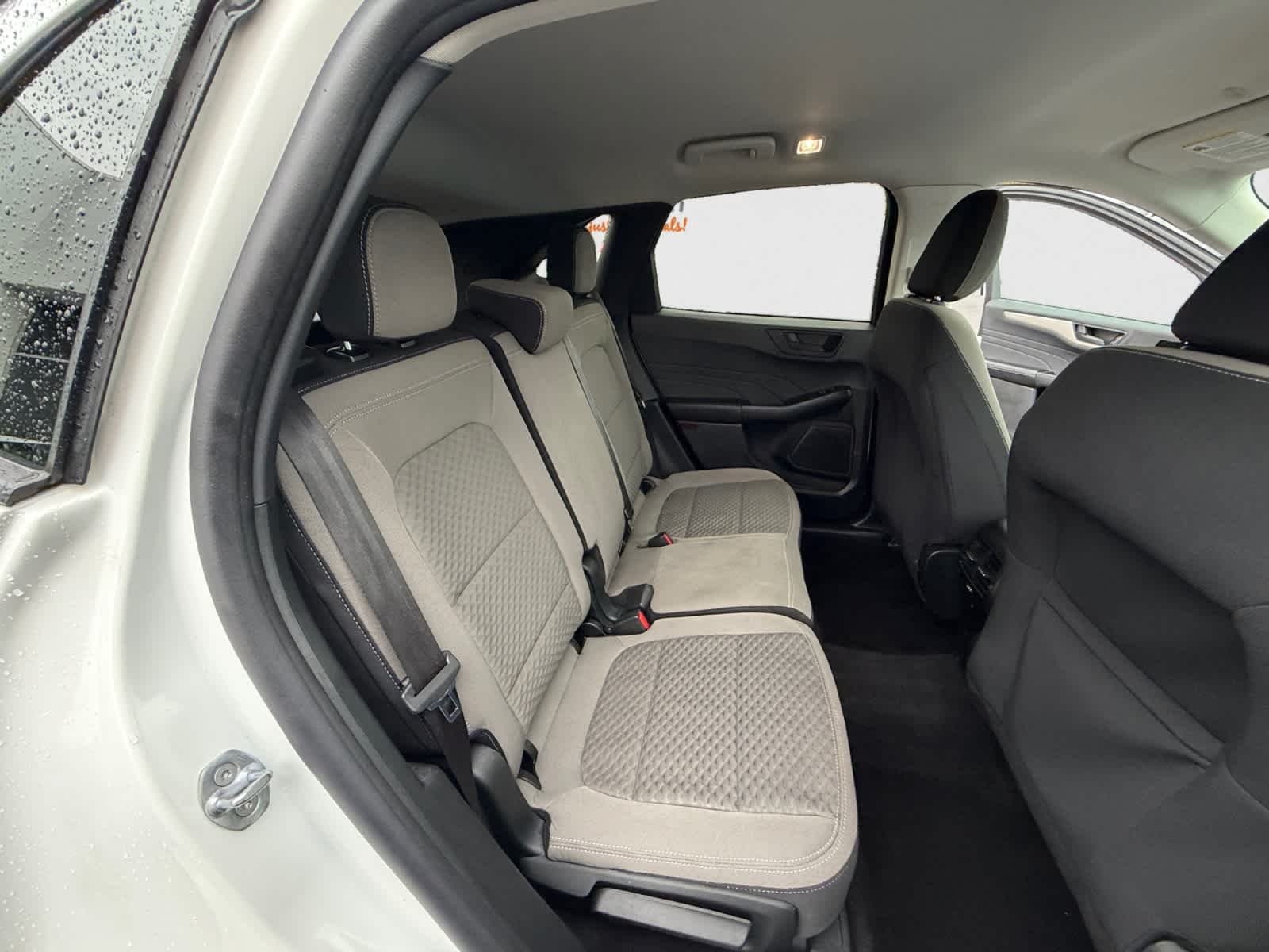 Used 2022 Star White Metallic Tri-Coat Ford SE image 24