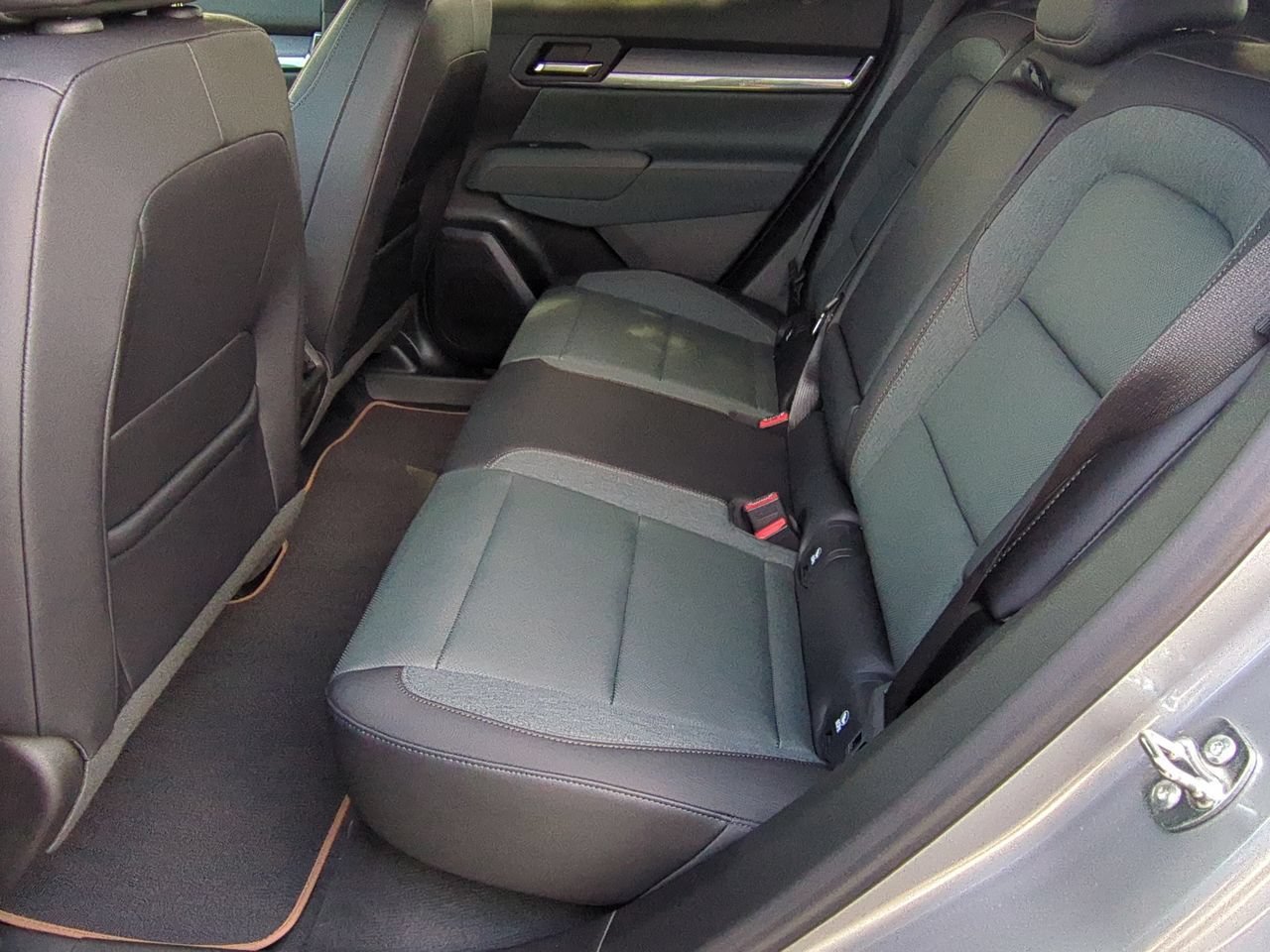 2026 GMC Terrain AT4 - Photo 24