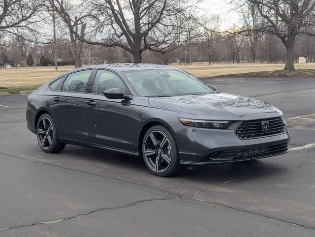 New 2026 Meteorite Gray Metallic Honda SE image 4