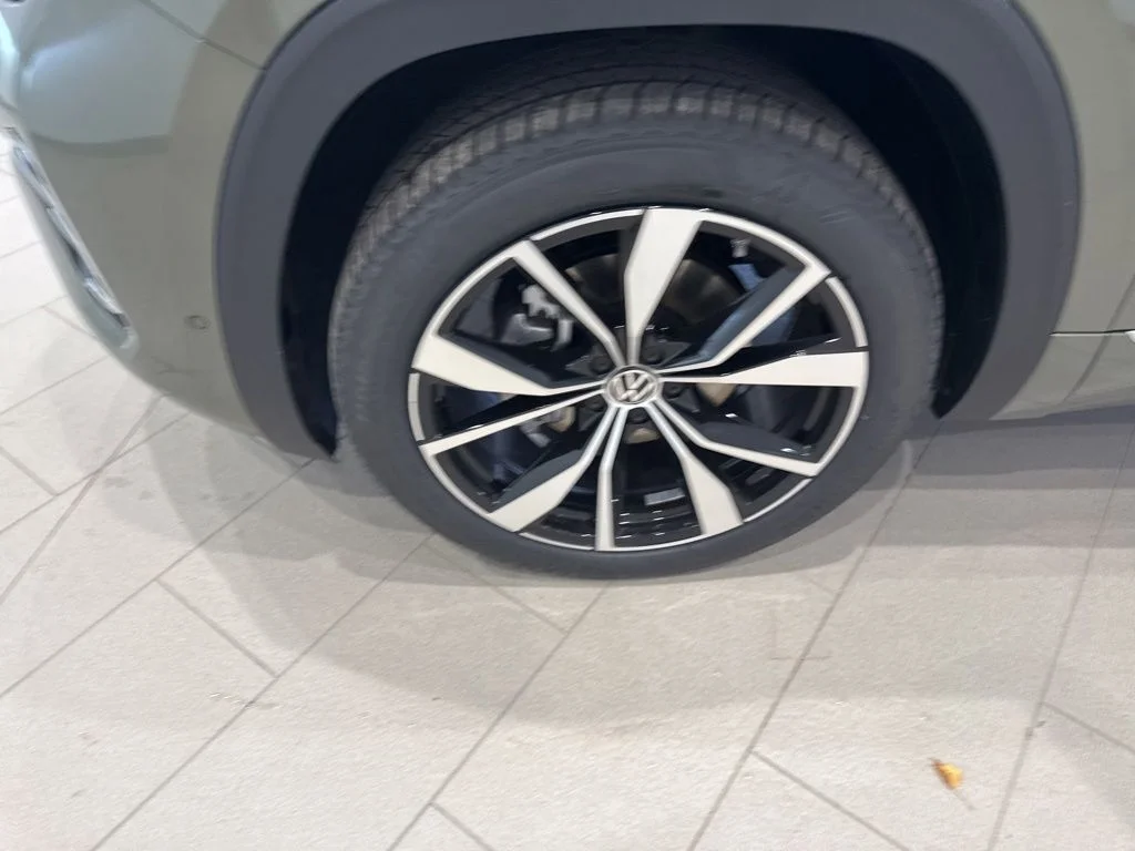 2026 Volkswagen Atlas Cross Sport SEL Premium R-LINE - Photo 9