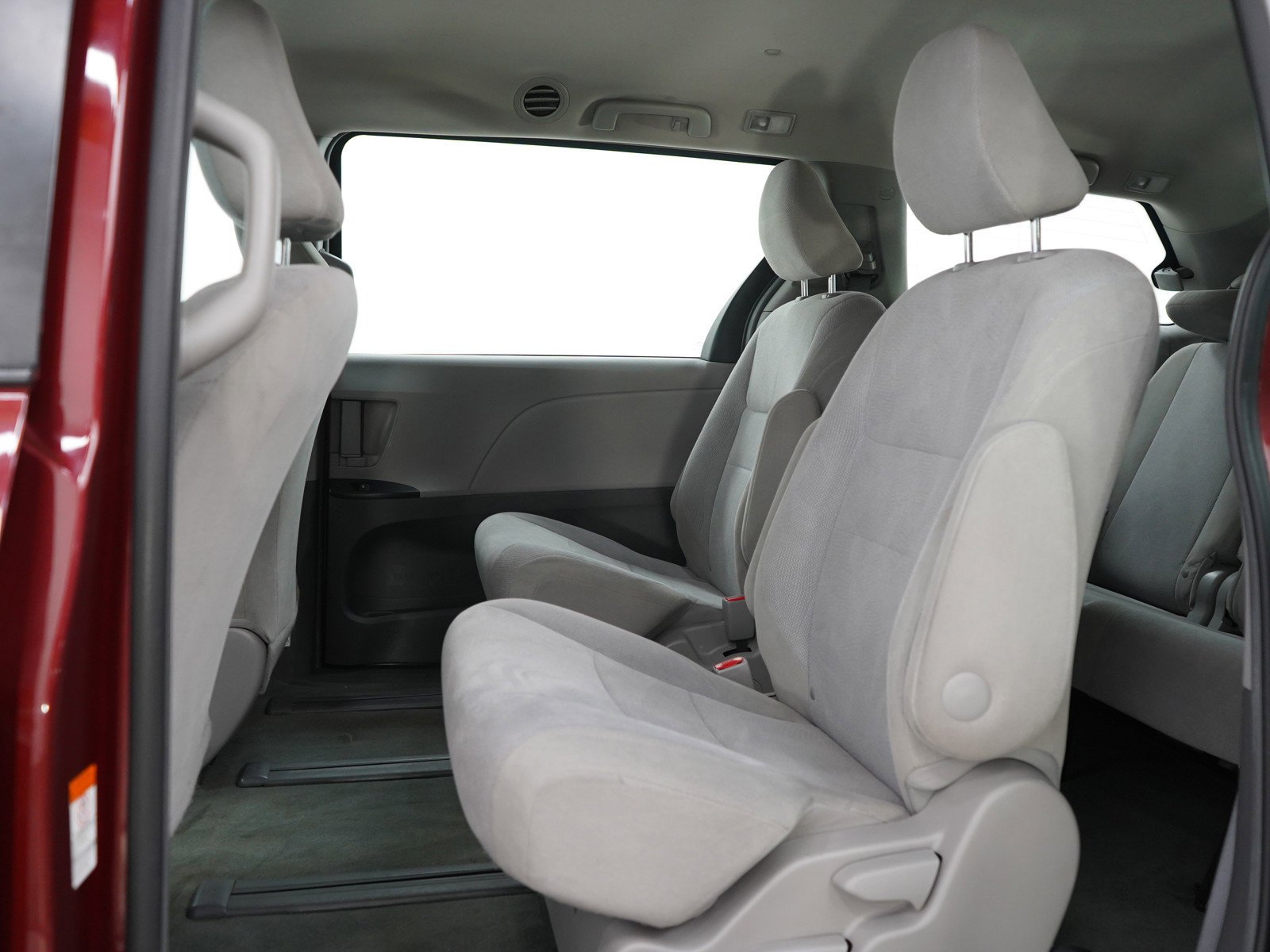 Used 2016 Salsa Red Pearl Toyota L image 19