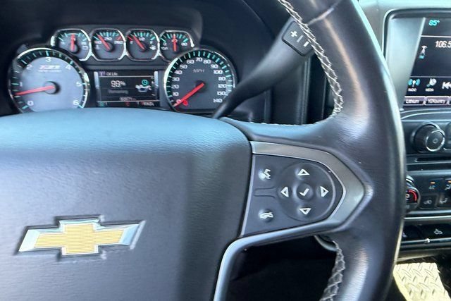 Used 2017 PEPPERDUST METALLIC Chevrolet LT image 18