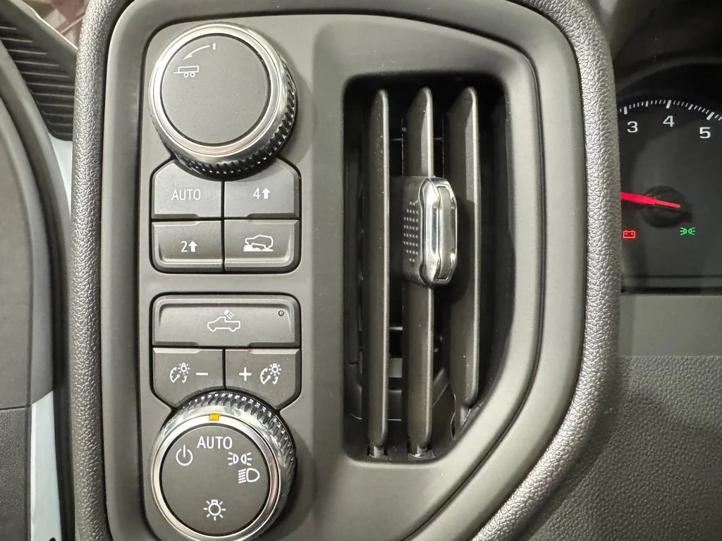 2026 GMC Sierra 1500 Pro - Photo 17