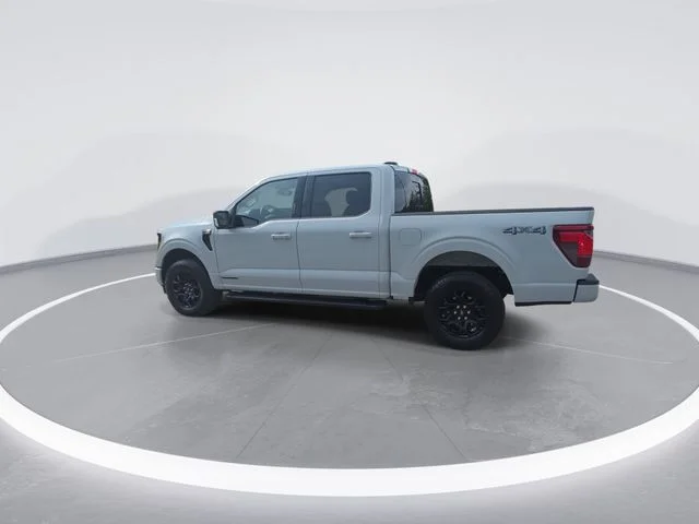 Used 2024 White Ford XLT image 6