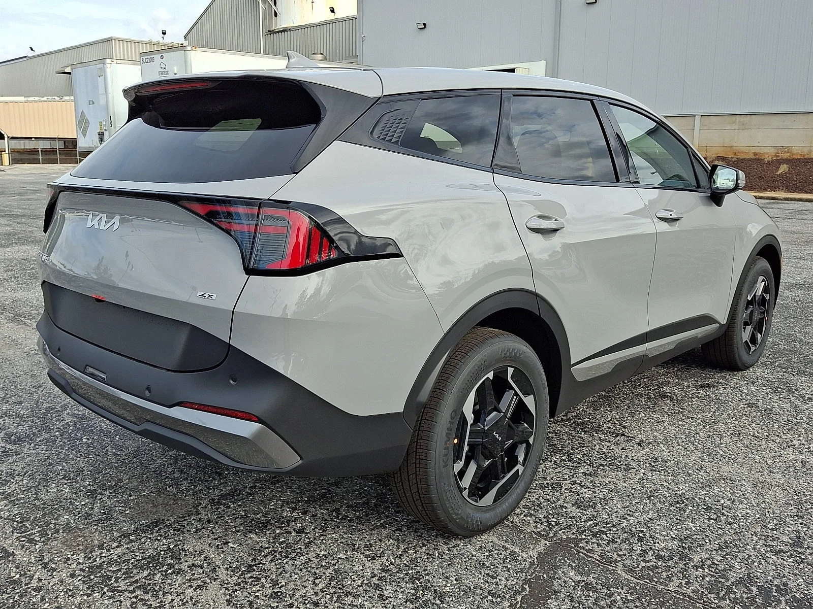 New 2027 Gray Kia S image 8