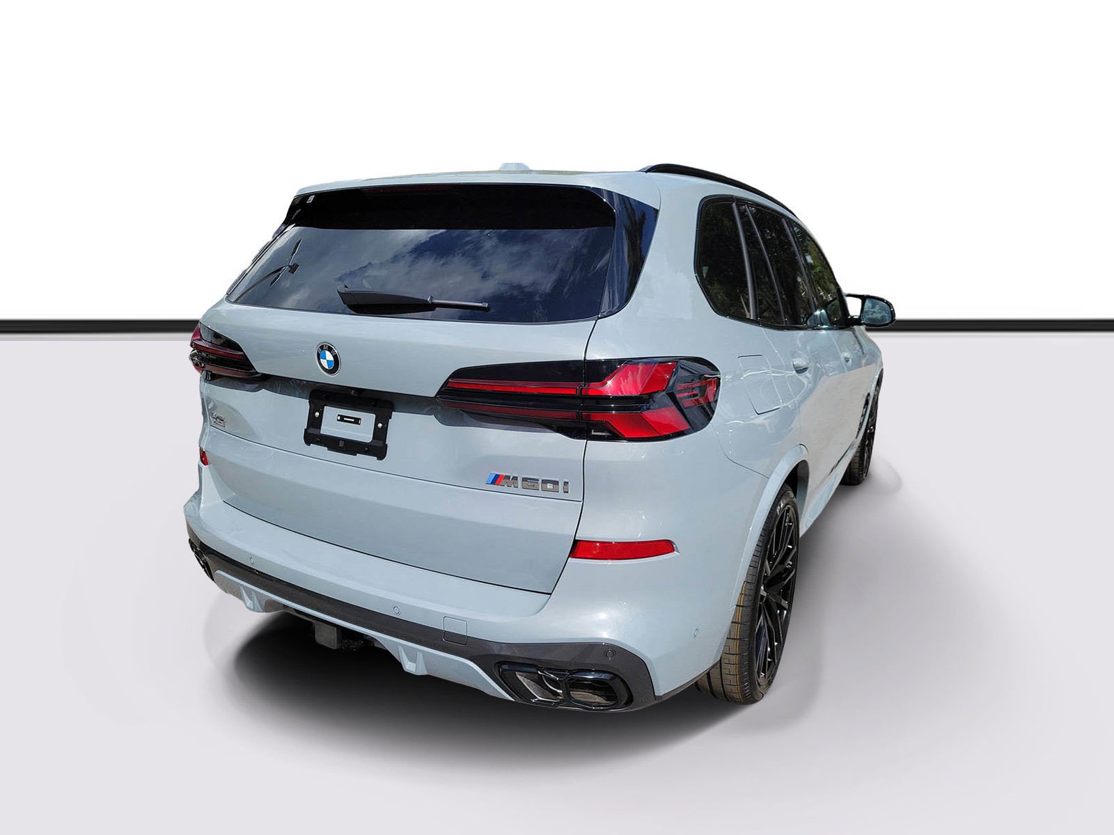 New 2026 Brooklyn Grey Metallic BMW M60i image 4