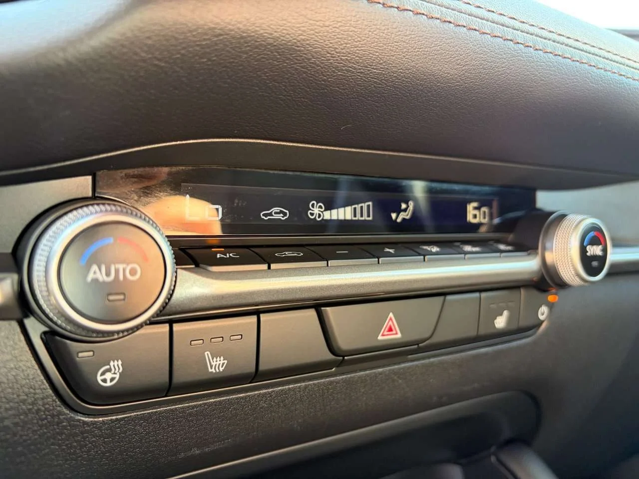 Used 2025  Mazda GS image 25